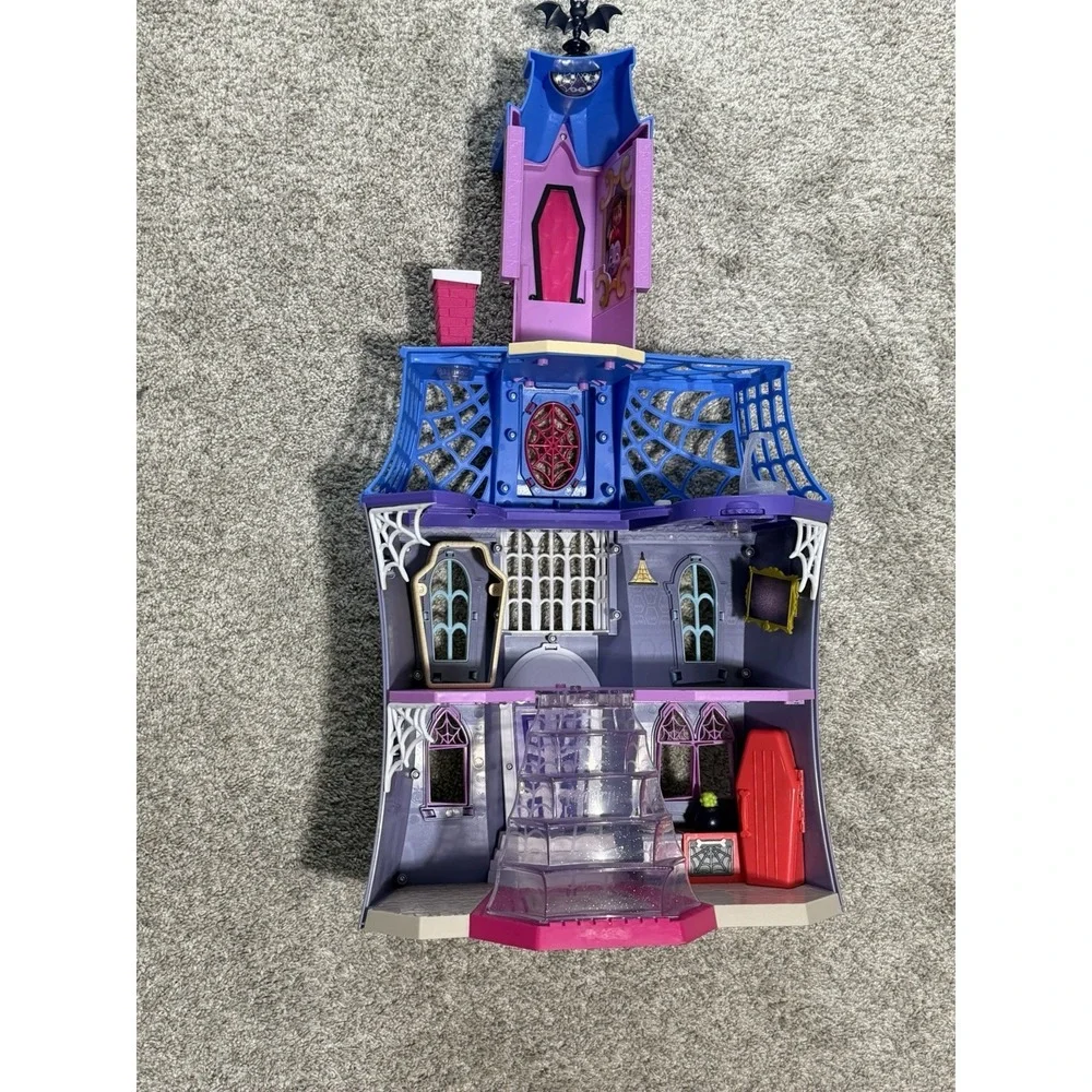 Disney Jr. Vampirina Scare B&B Doll Play House Mansion Castle Playset House Only